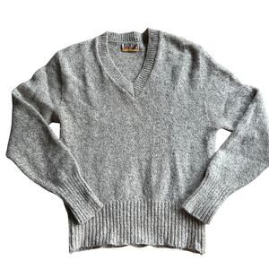 VTG Lobo by Pendleton Sweater Adult Medium Gray Washable Wool Pullover V-Neck